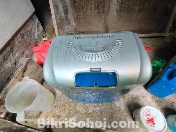 Aquarium এটি মাছের ট্যাঙ্ক স্বচ্ছ অ্যাকোয়ারিয়াম।